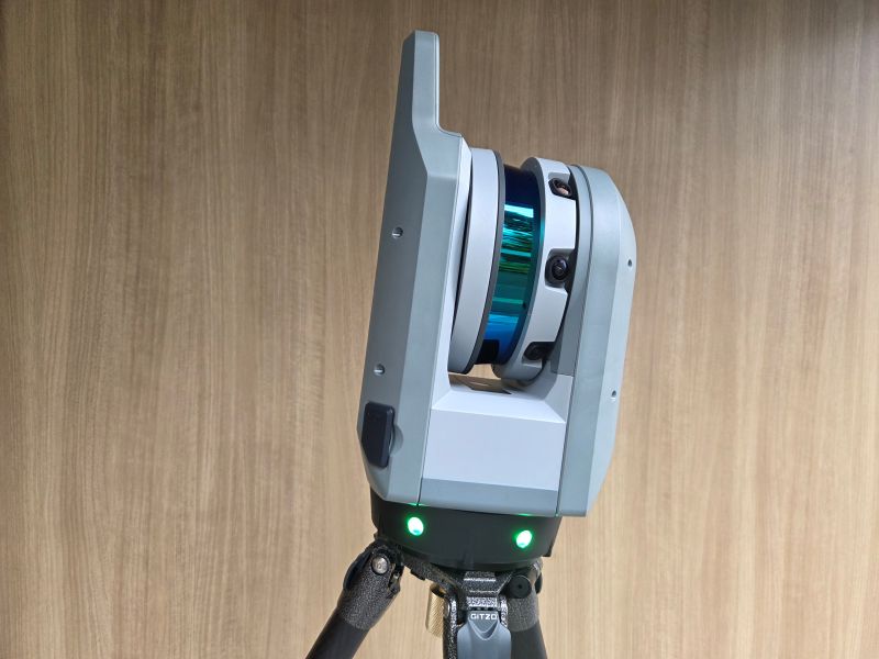 Trimble X9
